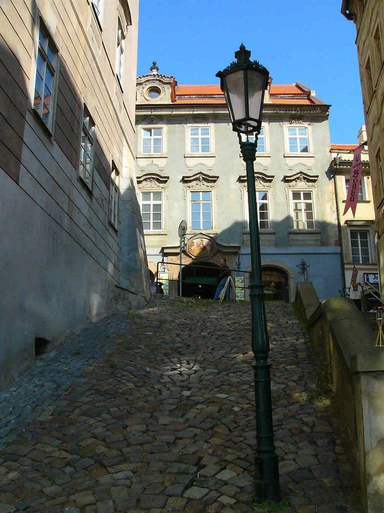 U Zlate Podkovy Praga